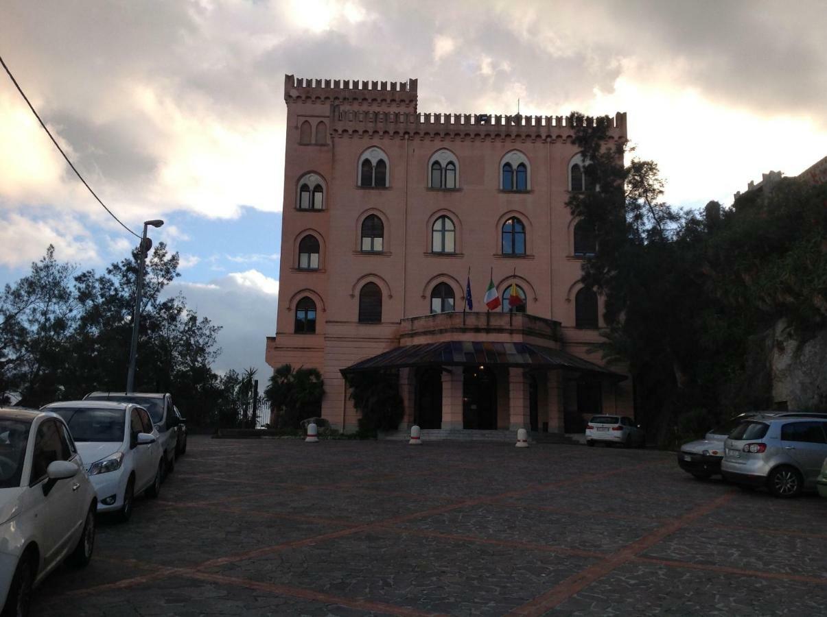 Casa Cló alla Cattedrale Palermo Exterior foto